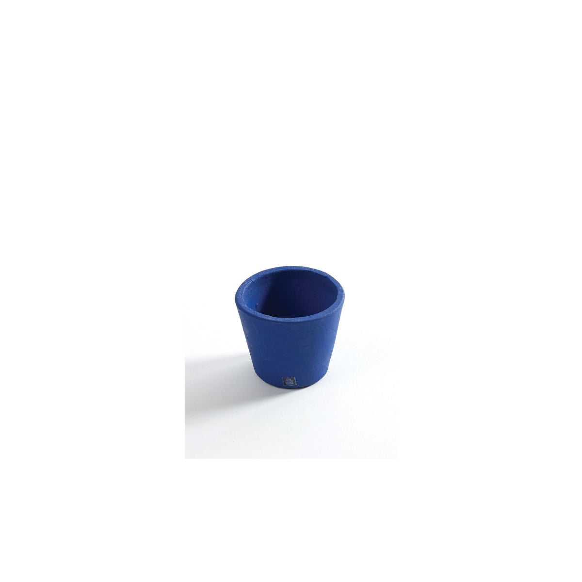 A picture of Serax plant pot on makers and merchants website